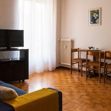 Joivy Welcoming 1Br Apt Next To Villa Olmo Como Kültér fotó
