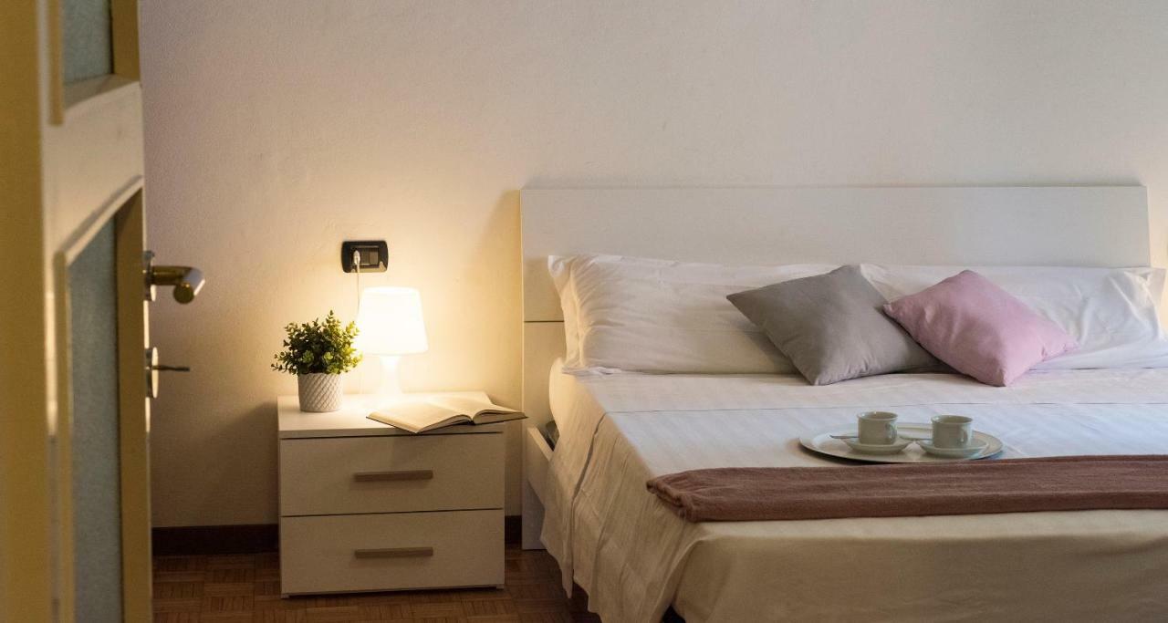 Joivy Welcoming 1Br Apt Next To Villa Olmo Como Kültér fotó