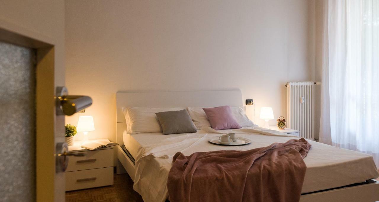 Joivy Welcoming 1Br Apt Next To Villa Olmo Como Kültér fotó
