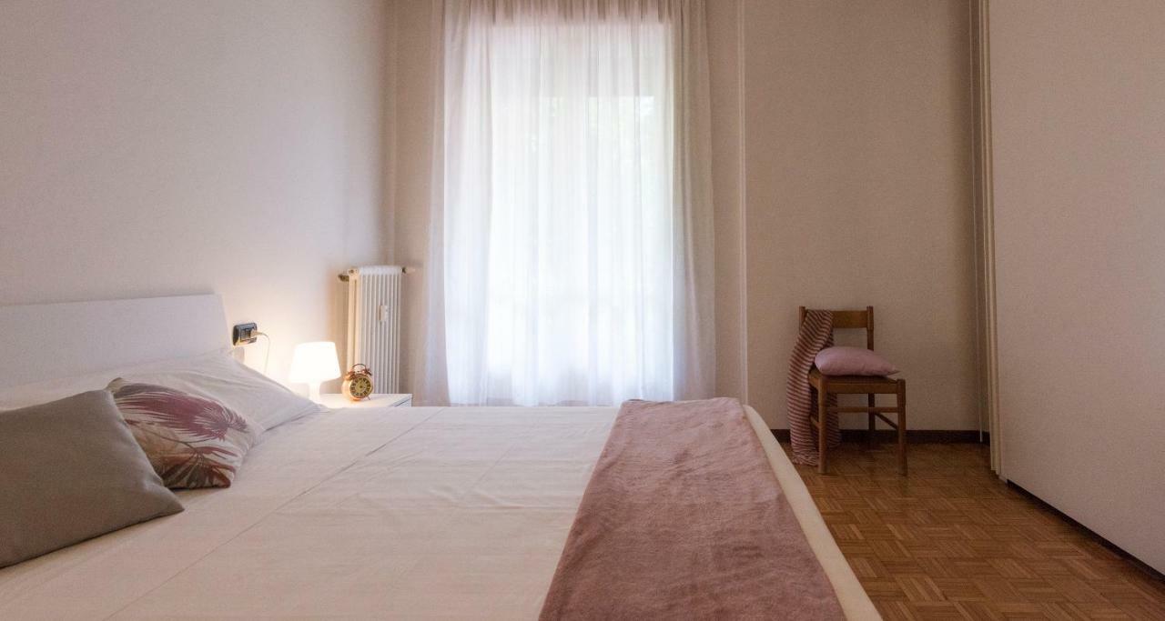 Joivy Welcoming 1Br Apt Next To Villa Olmo Como Kültér fotó