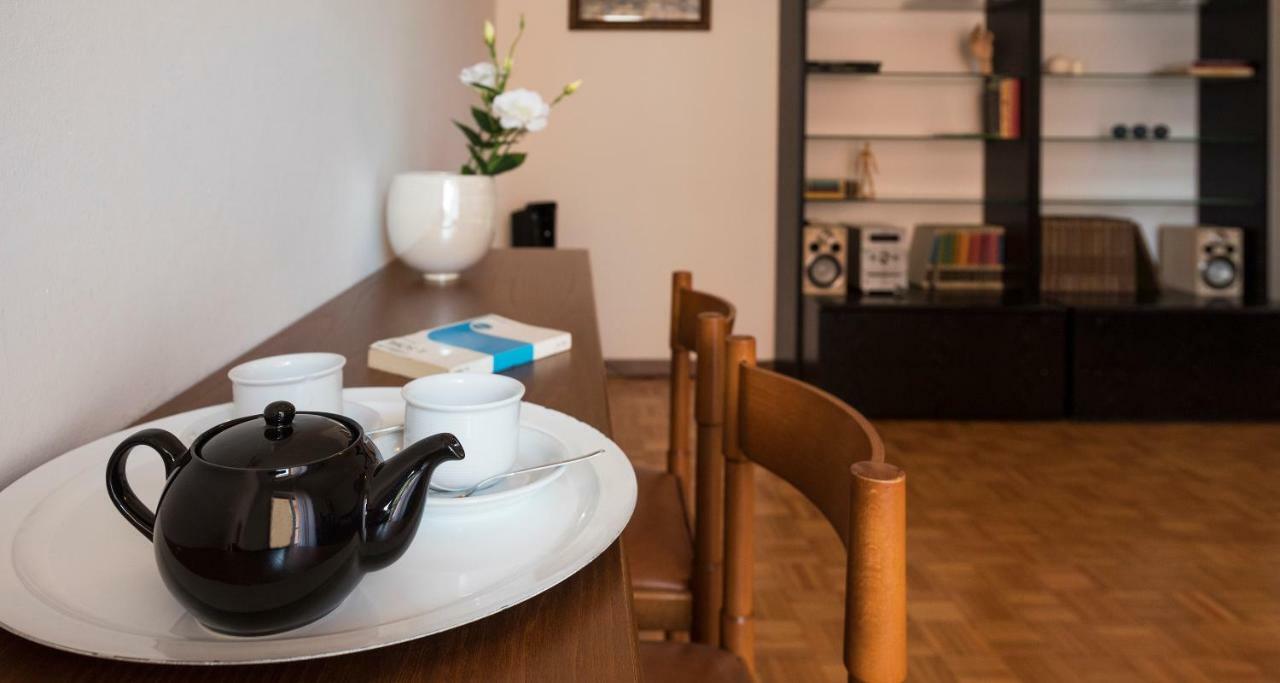 Joivy Welcoming 1Br Apt Next To Villa Olmo Como Kültér fotó